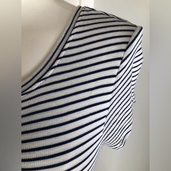 Club Monaco - White & Black Striped Midi T-Shirt Dress - Picture 6 of 7